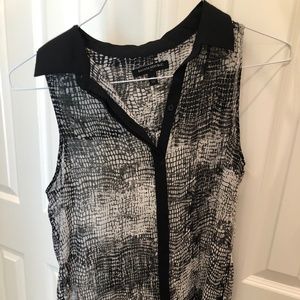 Sheer snake skin print black tank top banana republic size xs